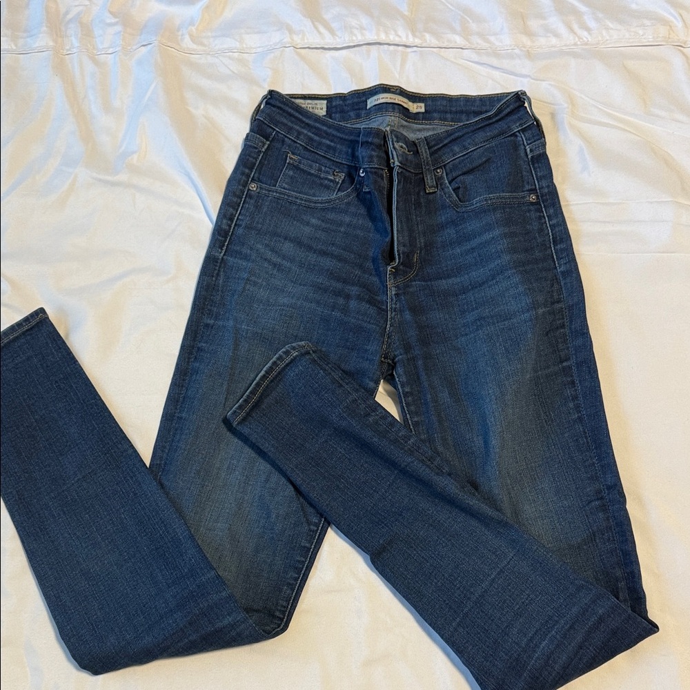 Levi's Dark Blue Women's Skinny Jeans